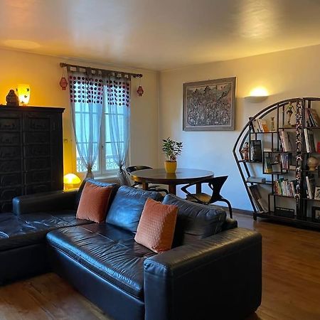 Appartement Sur Le Parvis De La Cathedrale Senlis  Bagian luar foto